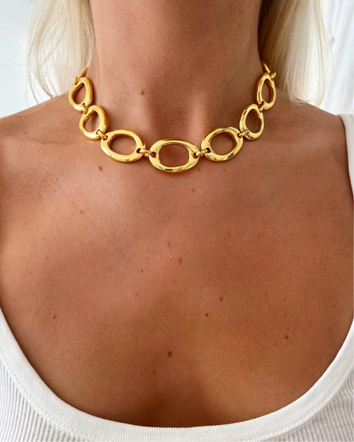 ALEXANDER CHARM NECKLACE
