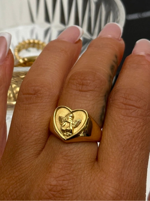 ANGEL HEART RING